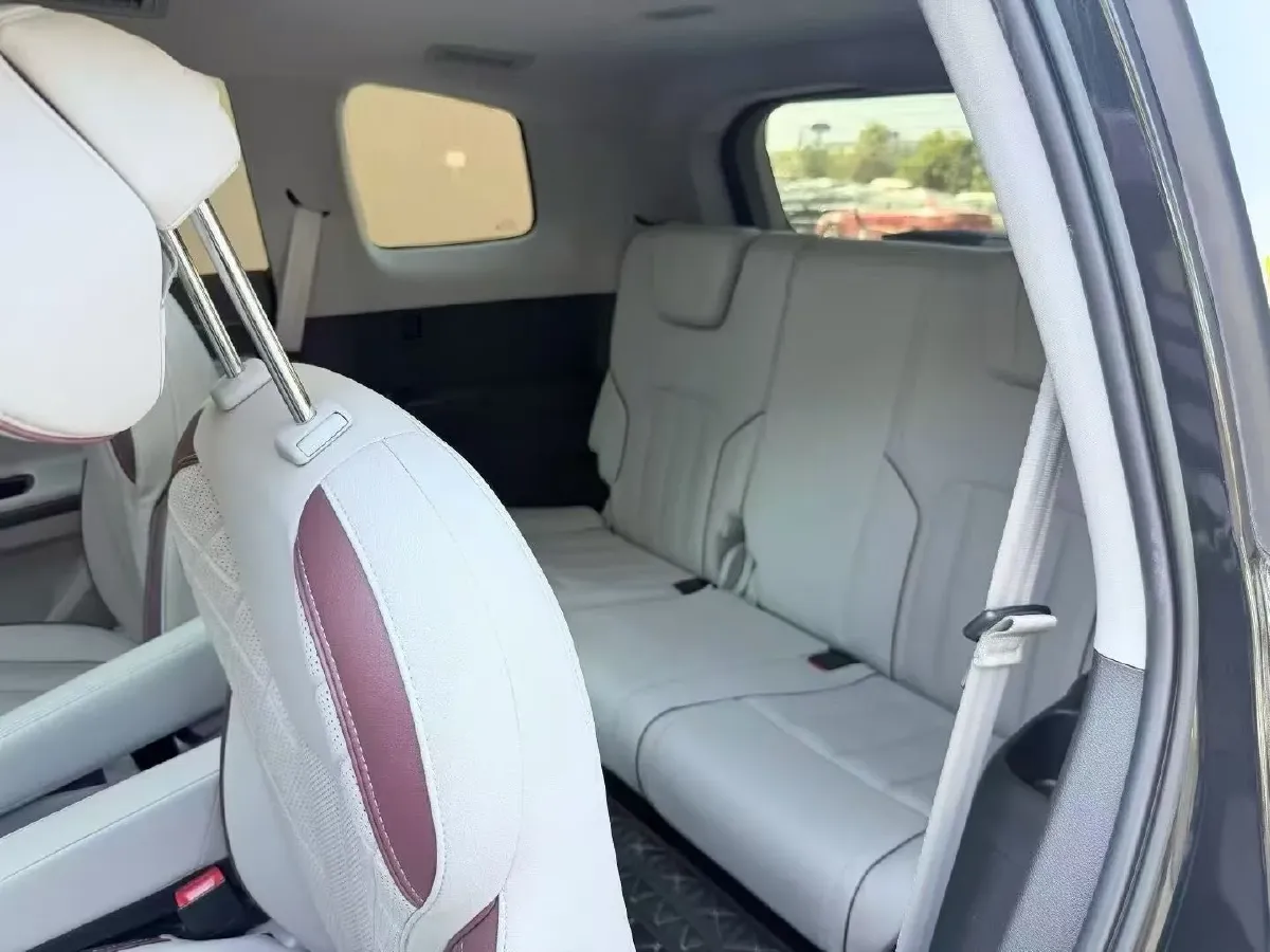 2021 Ford Equator 2.0T 224HP L4 6DCT,autocango,china used car exporter,china ev exporter,chinese used car exporter,chinese used ev exporter