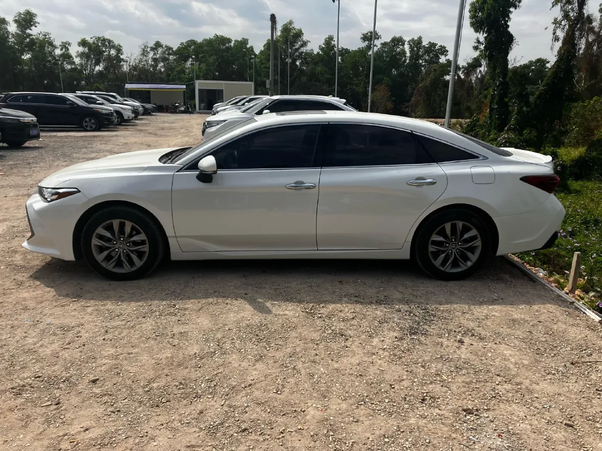 2021 Toyota Avalon 2.5L 209HP L4 8AT,autocango,china used car exporter,china ev exporter,chinese used car exporter,chinese used ev exporter
