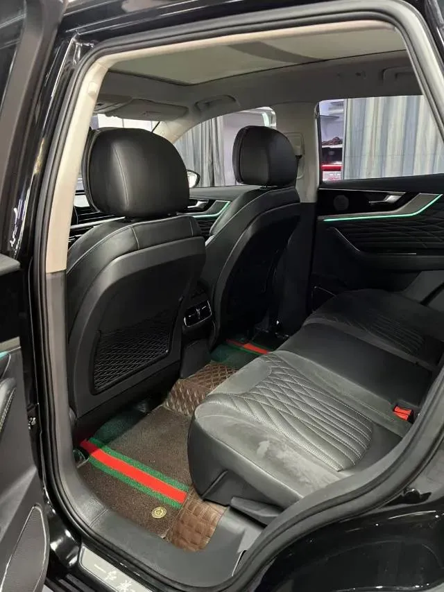 2022 HongQi HS5 2.0T 224HP L4 6AT,autocango,china used car exporter,china ev exporter,chinese used car exporter,chinese used ev exporter