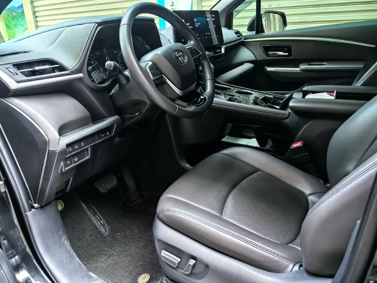 2021 Toyota Sienna 2.5L 192HP L4 E-CVT Hybrid,autocango,china used car exporter,china ev exporter,chinese used car exporter,chinese used ev exporter