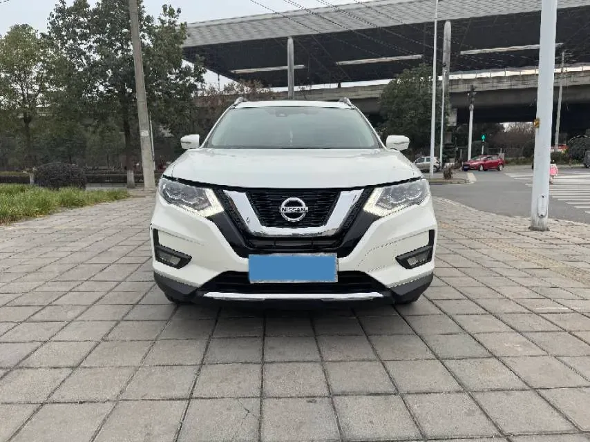 2020 Nissan X-Trail 2.0L 154HP L4 CVT,autocango,china used car exporter,china ev exporter,chinese used car exporter,chinese used ev exporter