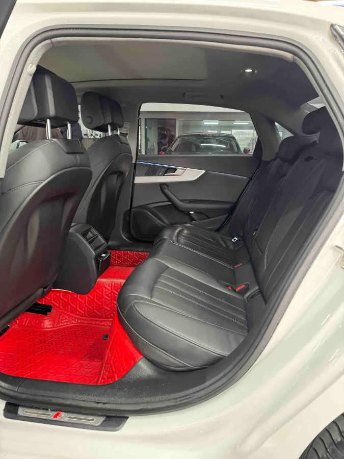 2023 Audi A4L 2.0T 190HP L4 7DCT,autocango,china used car exporter,china ev exporter,chinese used car exporter,chinese used ev exporter