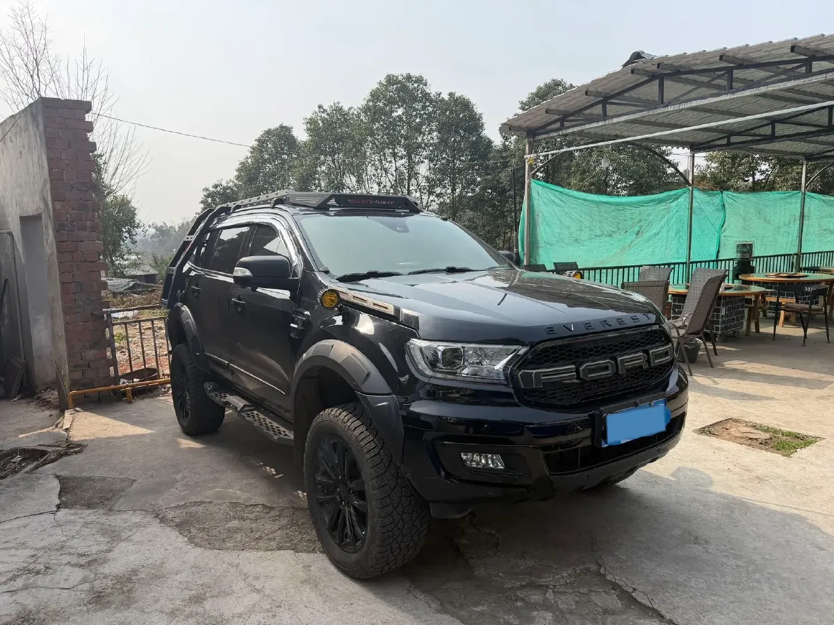 2020 Ford Everest 2.3T 275HP L4 10AT,autocango,china used car exporter,china ev exporter,chinese used car exporter,chinese used ev exporter