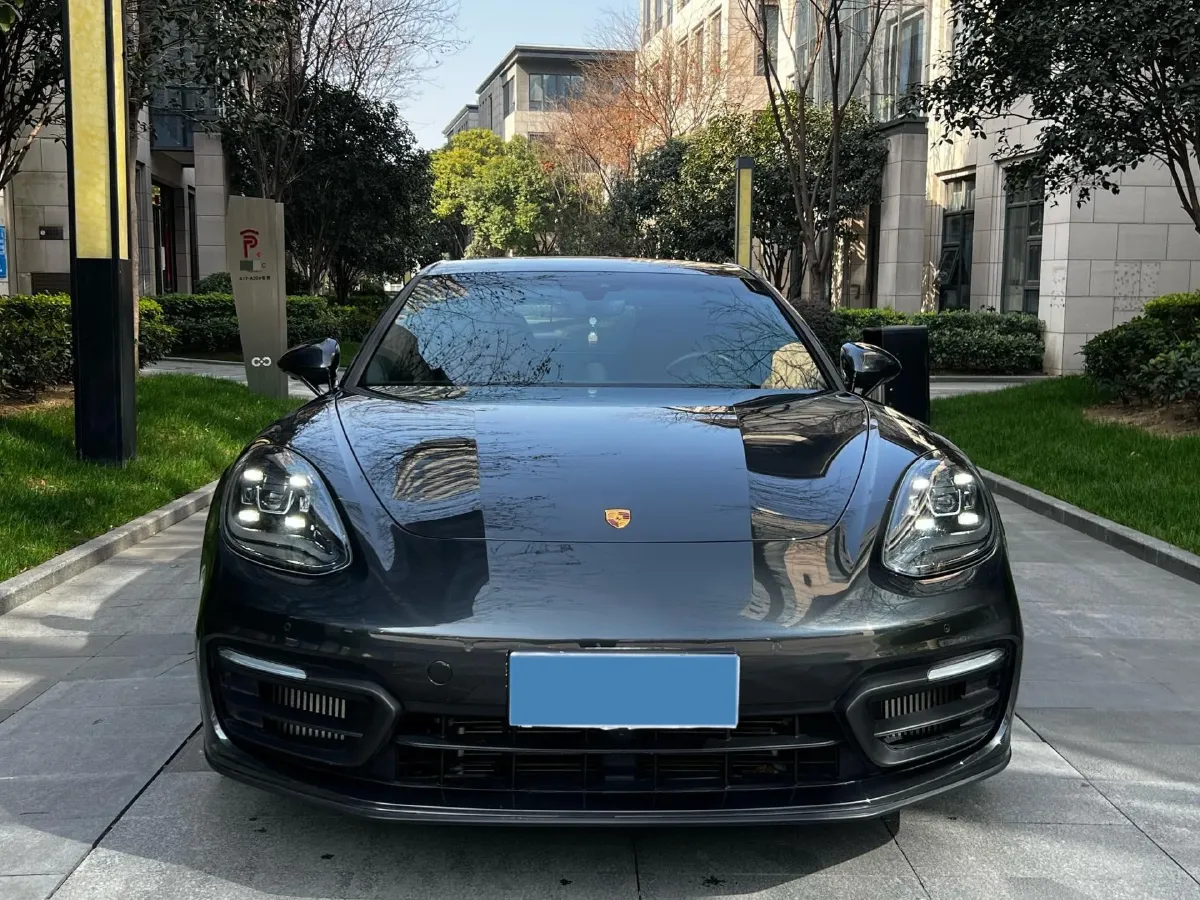 2023 Porsche Panamera 2.9T 330HP V6 8DCT,autocango,china used car exporter,china ev exporter,chinese used car exporter,chinese used ev exporter