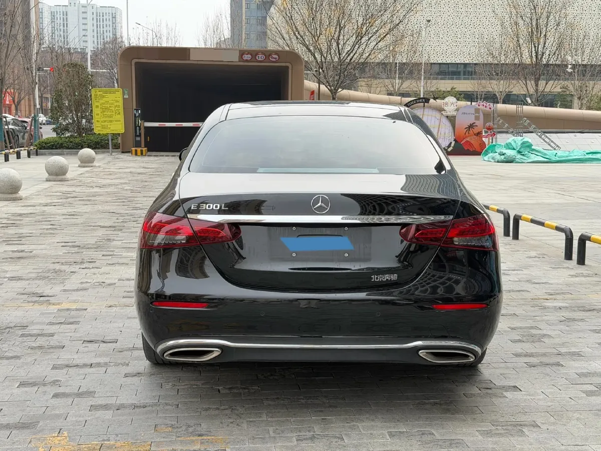 2022 Mercedes-Benz E Class 2.0T 197HP L4 9AT,autocango,china used car exporter,china ev exporter,chinese used car exporter,chinese used ev exporter