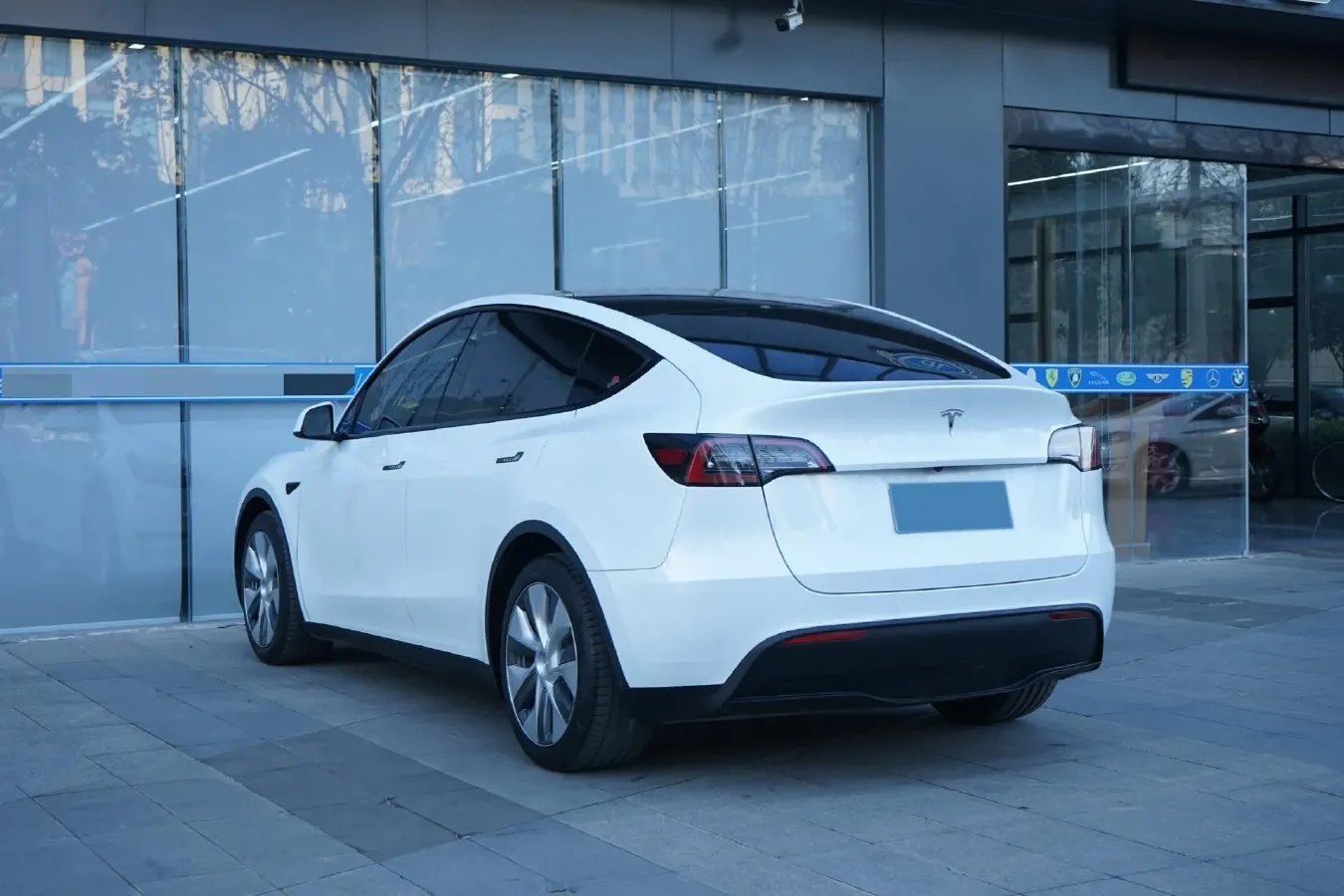 2022 Tesla Model Y BEV 60KWH,autocango,china used car exporter,china ev exporter,chinese used car exporter,chinese used ev exporter