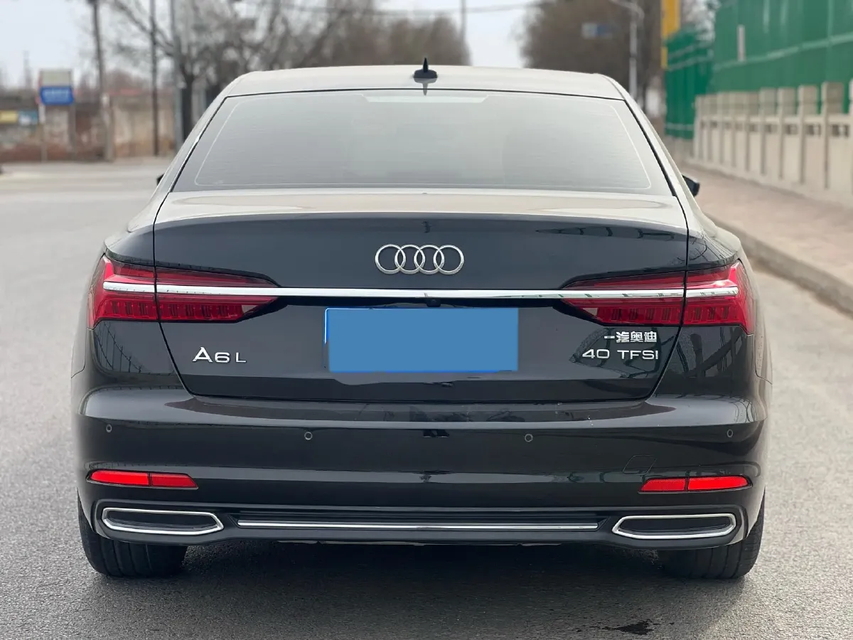 2021 Audi A6L 2.0T 190HP L4 7DCT,autocango,china used car exporter,china ev exporter,chinese used car exporter,chinese used ev exporter