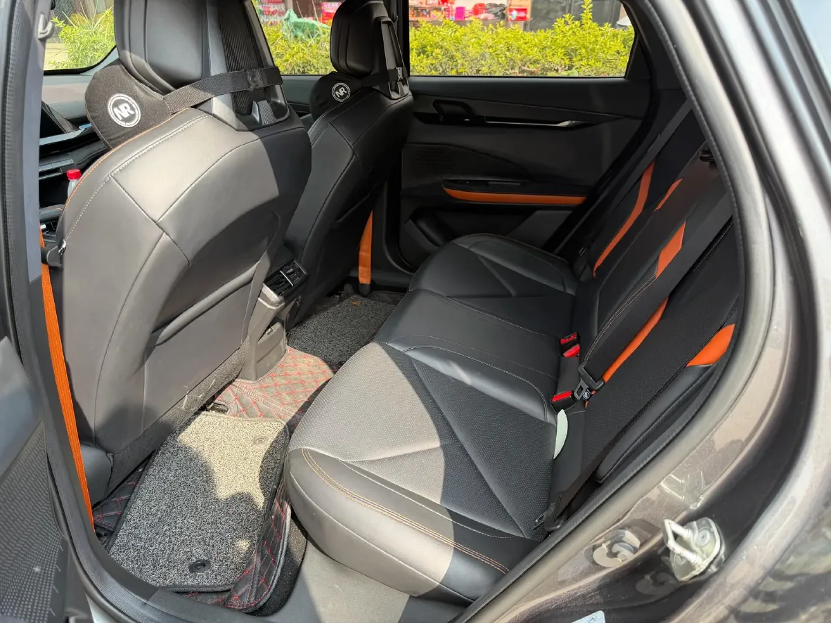 2022 ChangAn UNI-V 1.5T 188HP L4 7DCT,autocango,china used car exporter,china ev exporter,chinese used car exporter,chinese used ev exporter