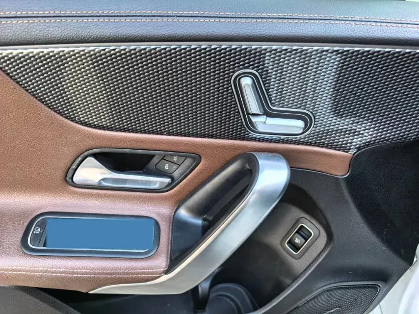 2020 Mercedes-Benz A Class 1.3T 163HP L4 7DCT,autocango,china used car exporter,china ev exporter,chinese used car exporter,chinese used ev exporter