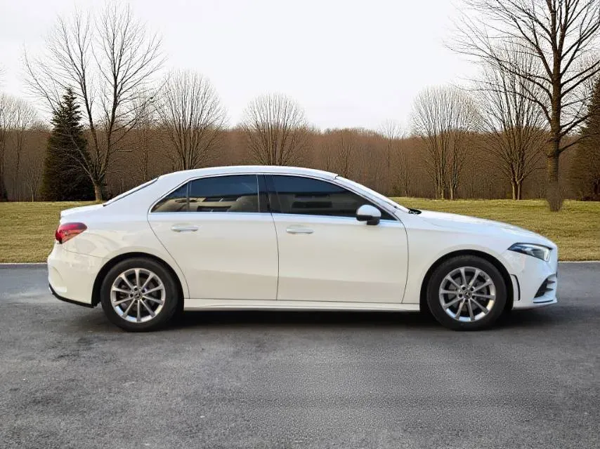 2020 Mercedes-Benz A Class 1.3T 163HP L4 7DCT,autocango,china used car exporter,china ev exporter,chinese used car exporter,chinese used ev exporter