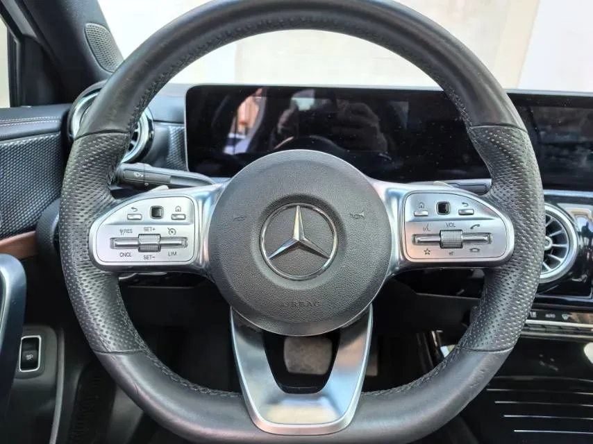 2020 Mercedes-Benz A Class 1.3T 163HP L4 7DCT,autocango,china used car exporter,china ev exporter,chinese used car exporter,chinese used ev exporter