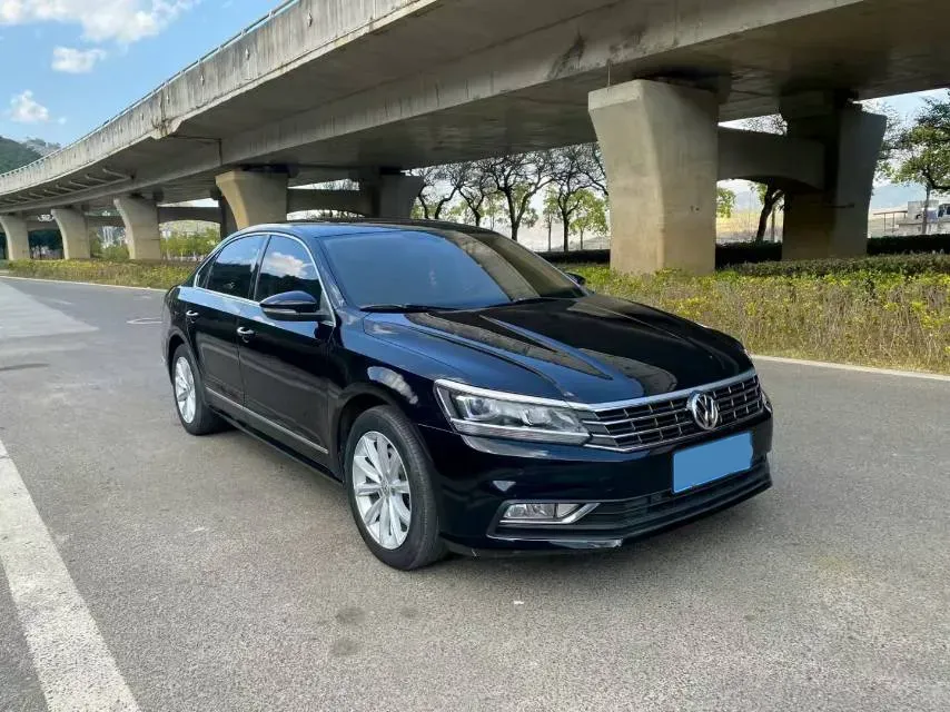 2017 Volkswagen Passat 1.8T 180HP L4 7DCT,autocango,china used car exporter,china ev exporter,chinese used car exporter,chinese used ev exporter