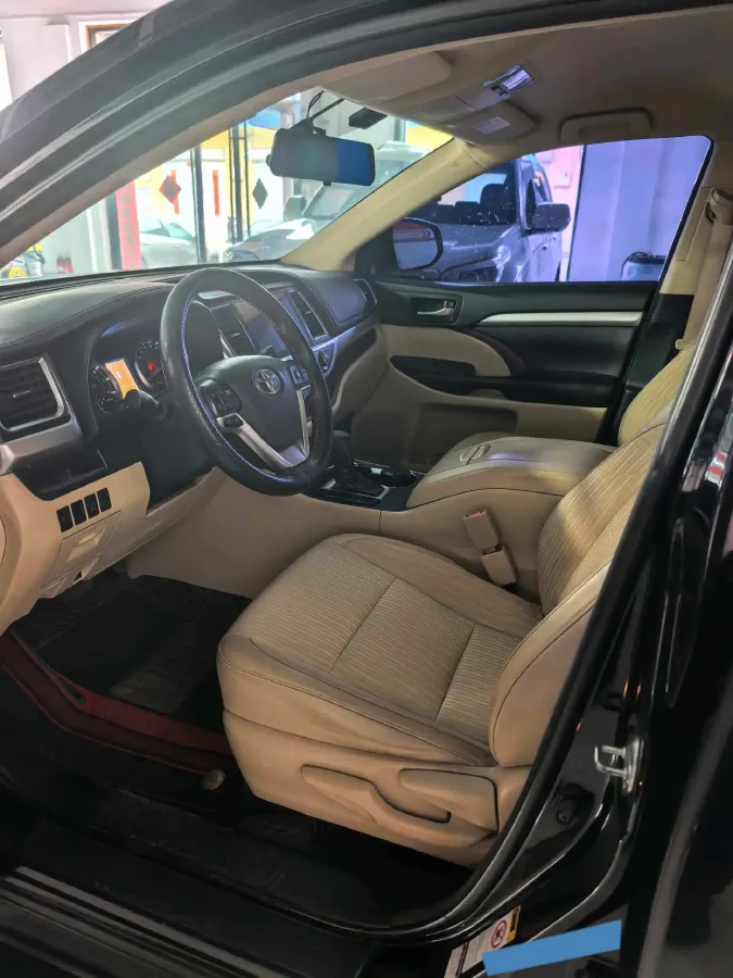 2017 Toyota Highlander 2.0T 220HP L4 6AT,autocango,china used car exporter,china ev exporter,chinese used car exporter,chinese used ev exporter