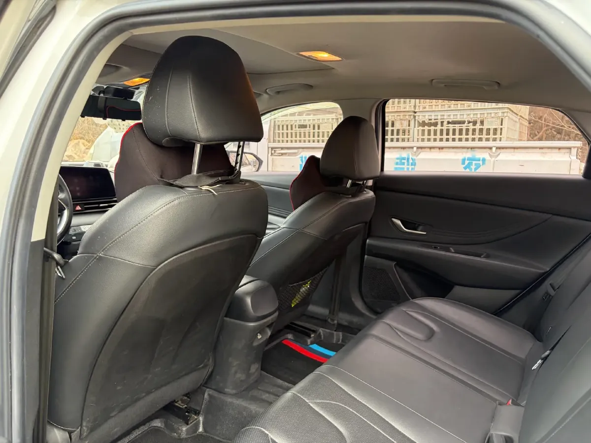 2021 Hyundai Elantra 1.5L 115HP L4 CVT,autocango,china used car exporter,china ev exporter,chinese used car exporter,chinese used ev exporter