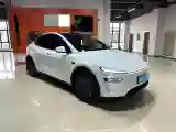 2026 Tesla Model Y BEV