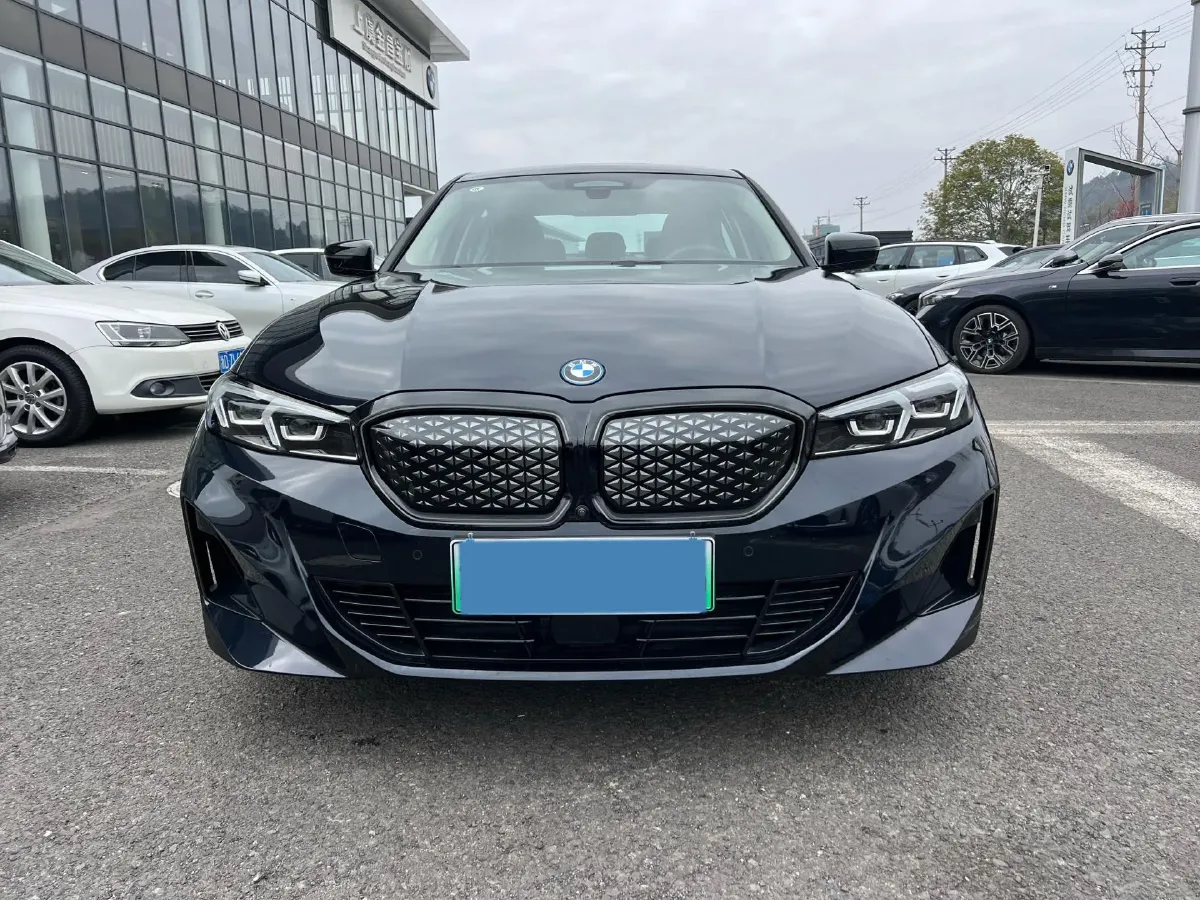 2025 BMW i3 BEV 79.05KWH,autocango,china used car exporter,china ev exporter,chinese used car exporter,chinese used ev exporter