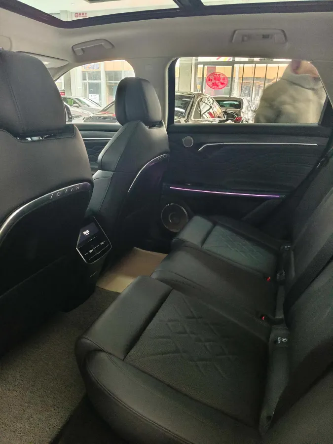 2024 Voyah FREE 1.5T 150HP L4 REEV 39.2KWH,autocango,china used car exporter,china ev exporter,chinese used car exporter,chinese used ev exporter