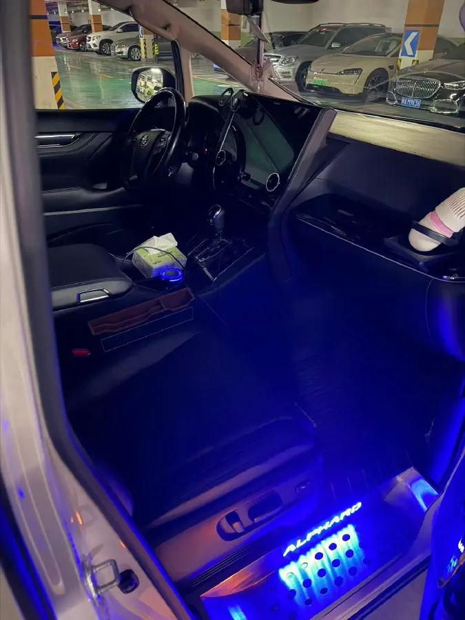 2019 Toyota Vellfire 2.5L 117HP L4 E-CVT Hybrid,autocango,china used car exporter,china ev exporter,chinese used car exporter,chinese used ev exporter