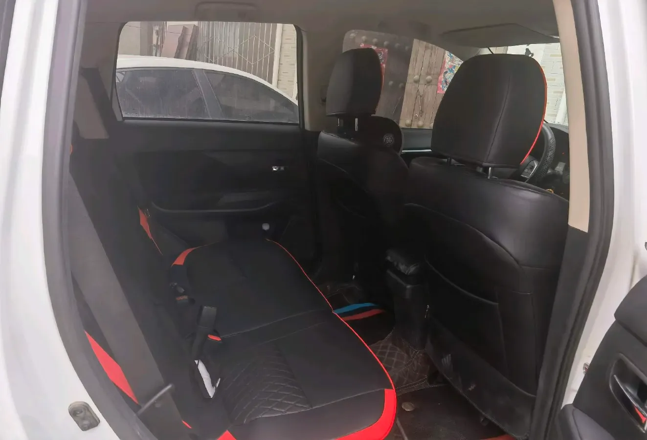 2021 Mitsubishi Outlander 2.0L 166HP L4 CVT,autocango,china used car exporter,china ev exporter,chinese used car exporter,chinese used ev exporter