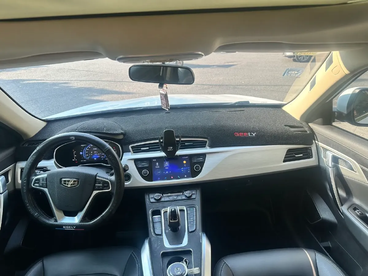 2020 Roewe i6 1.5T 169HP L4 7DCT,autocango,china used car exporter,china ev exporter,chinese used car exporter,chinese used ev exporter