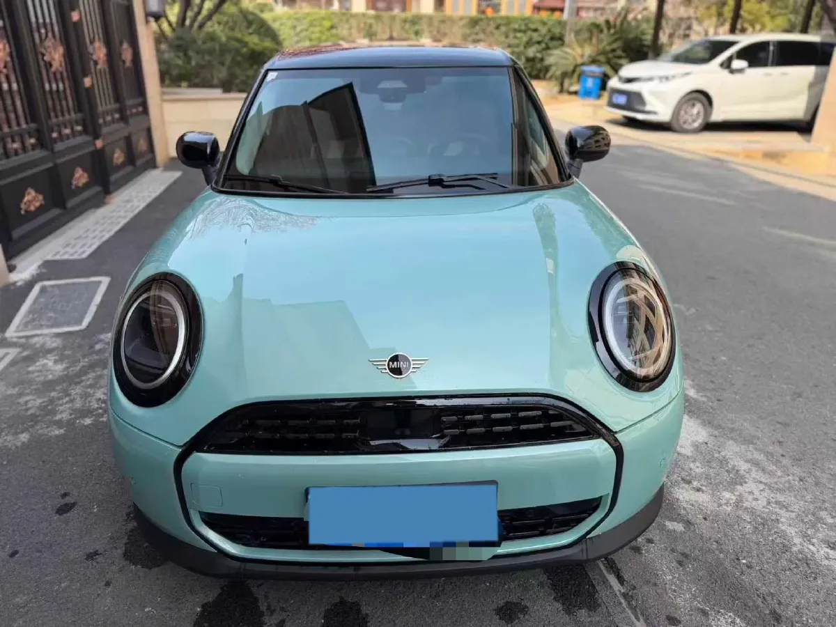 2025 MINI MINI 1.5T 156HP L3 7DCT,autocango,china used car exporter,china ev exporter,chinese used car exporter,chinese used ev exporter