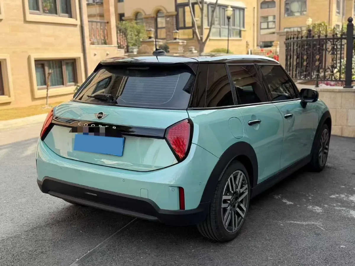 2025 MINI MINI 1.5T 156HP L3 7DCT,autocango,china used car exporter,china ev exporter,chinese used car exporter,chinese used ev exporter