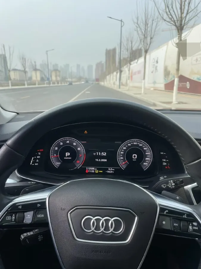 2019 Mercedes-Benz E Class 1.5T 184HP L4 9AT,autocango,china used car exporter,china ev exporter,chinese used car exporter,chinese used ev exporter