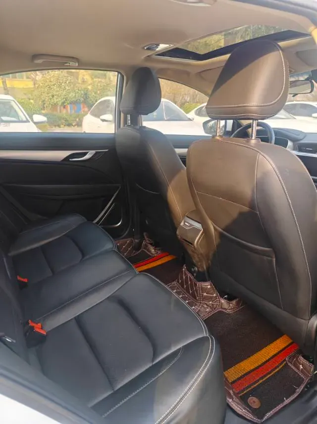 2018 Geely Emgrand 1.5L 109HP L4 5MT,autocango,china used car exporter,china ev exporter,chinese used car exporter,chinese used ev exporter