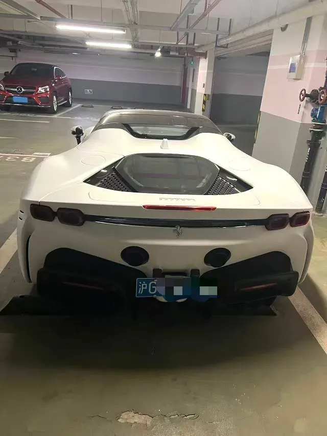 2021 Ferrari SF90 3.9T 781HP V8 8DCT PHEV 7.9KWH,autocango,china used car exporter,china ev exporter,chinese used car exporter,chinese used ev exporter