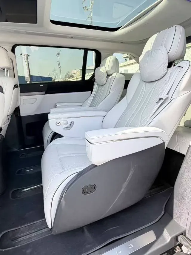 2024 Xpeng X9 BEV 101.5KWH,autocango,china used car exporter,china ev exporter,chinese used car exporter,chinese used ev exporter