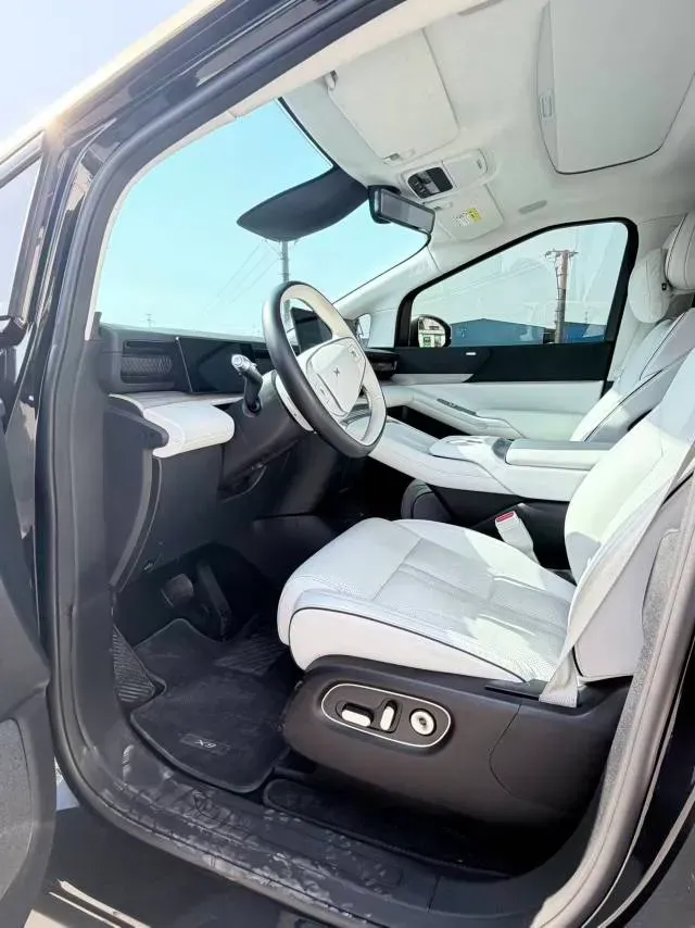 2024 Xpeng X9 BEV 101.5KWH,autocango,china used car exporter,china ev exporter,chinese used car exporter,chinese used ev exporter