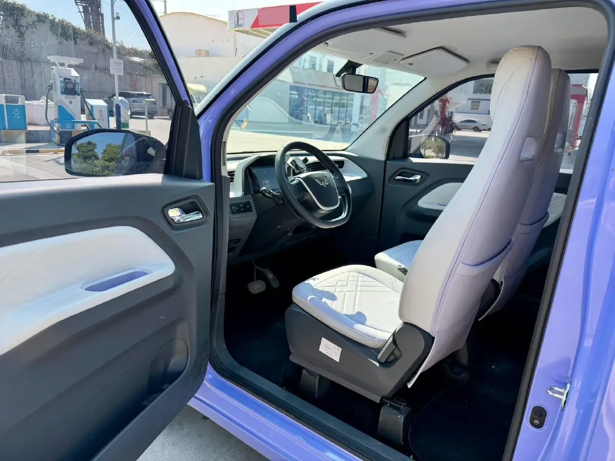 2022 WuLing HongGuang MINI EV BEV 9KWH,autocango,china used car exporter,china ev exporter,chinese used car exporter,chinese used ev exporter