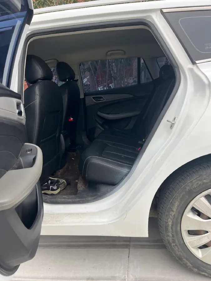 2018 Roewe Ei5 BEV 35KWH,autocango,china used car exporter,china ev exporter,chinese used car exporter,chinese used ev exporter