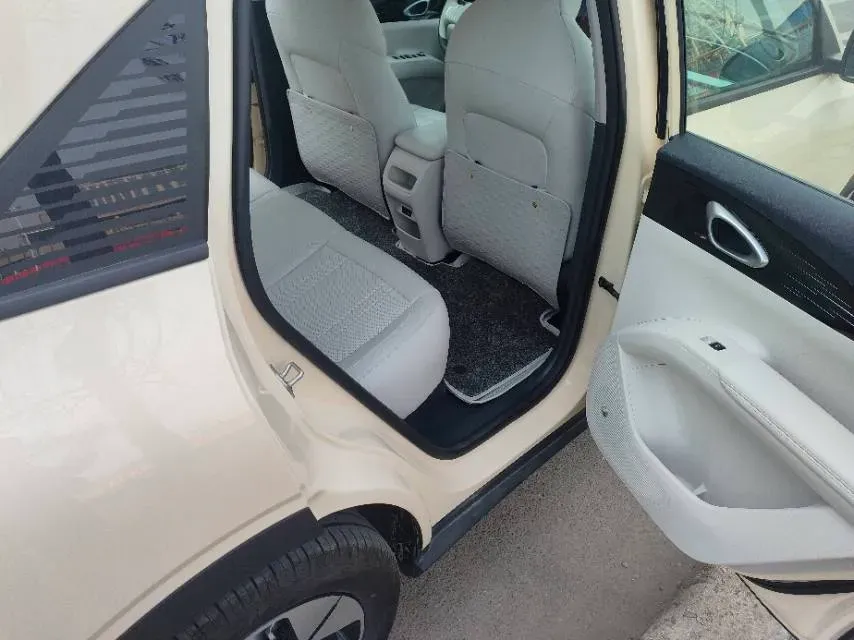 2025 ChangAn KuaYue KuaYueXing V5 EV BEV 41.87KWH,autocango,china used car exporter,china ev exporter,chinese used car exporter,chinese used ev exporter