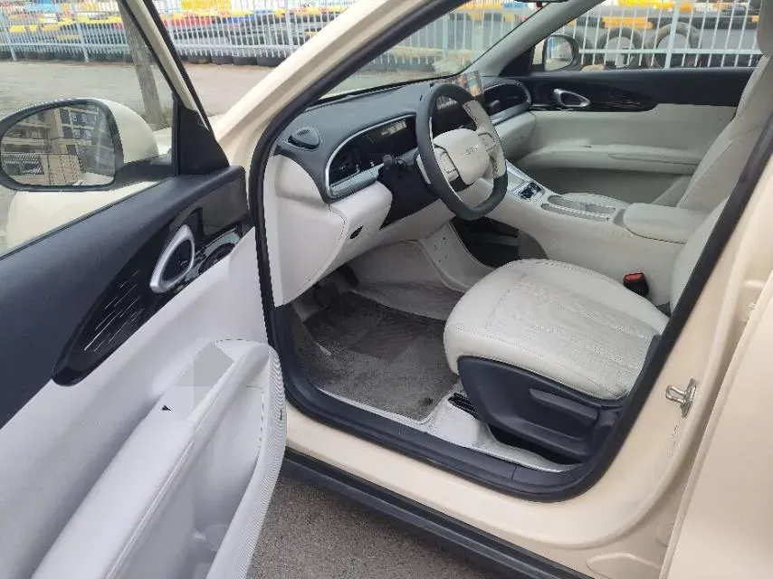 2025 ChangAn KuaYue KuaYueXing V5 EV BEV 41.87KWH,autocango,china used car exporter,china ev exporter,chinese used car exporter,chinese used ev exporter