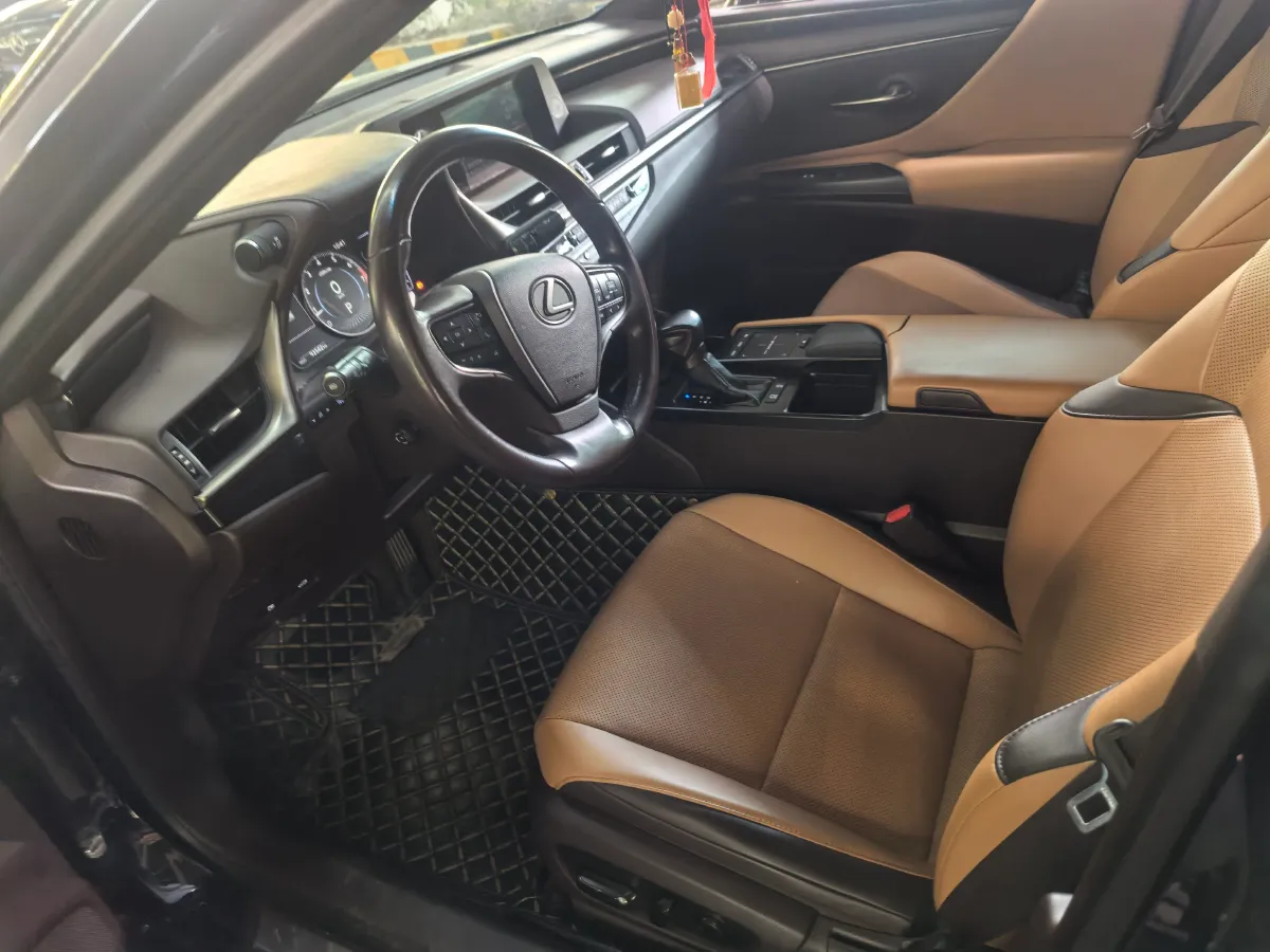 2018 Lexus ES 2.0L 167HP L4 6AT,autocango,china used car exporter,china ev exporter,chinese used car exporter,chinese used ev exporter