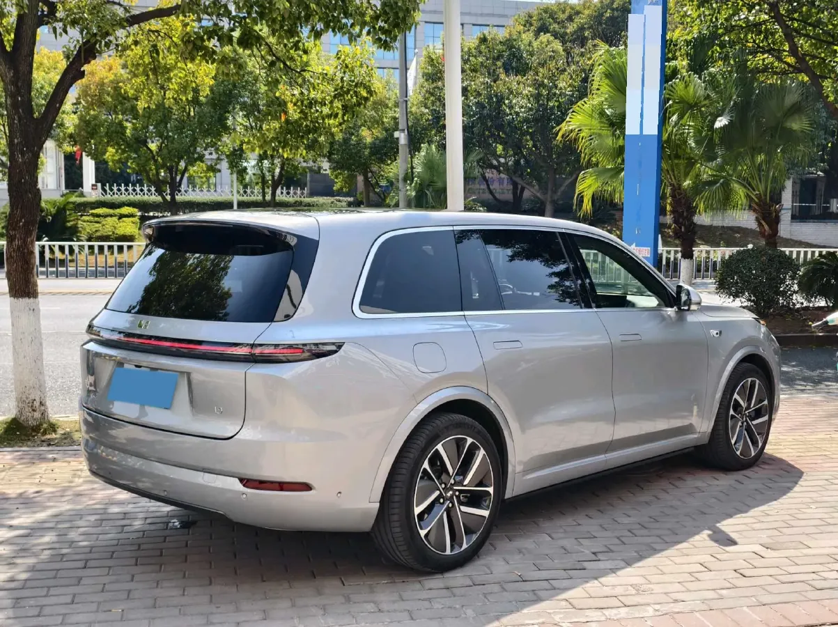 2024 Li L9 Range Extended 154HP REEV 52.3KWH,autocango,china used car exporter,china ev exporter,chinese used car exporter,chinese used ev exporter