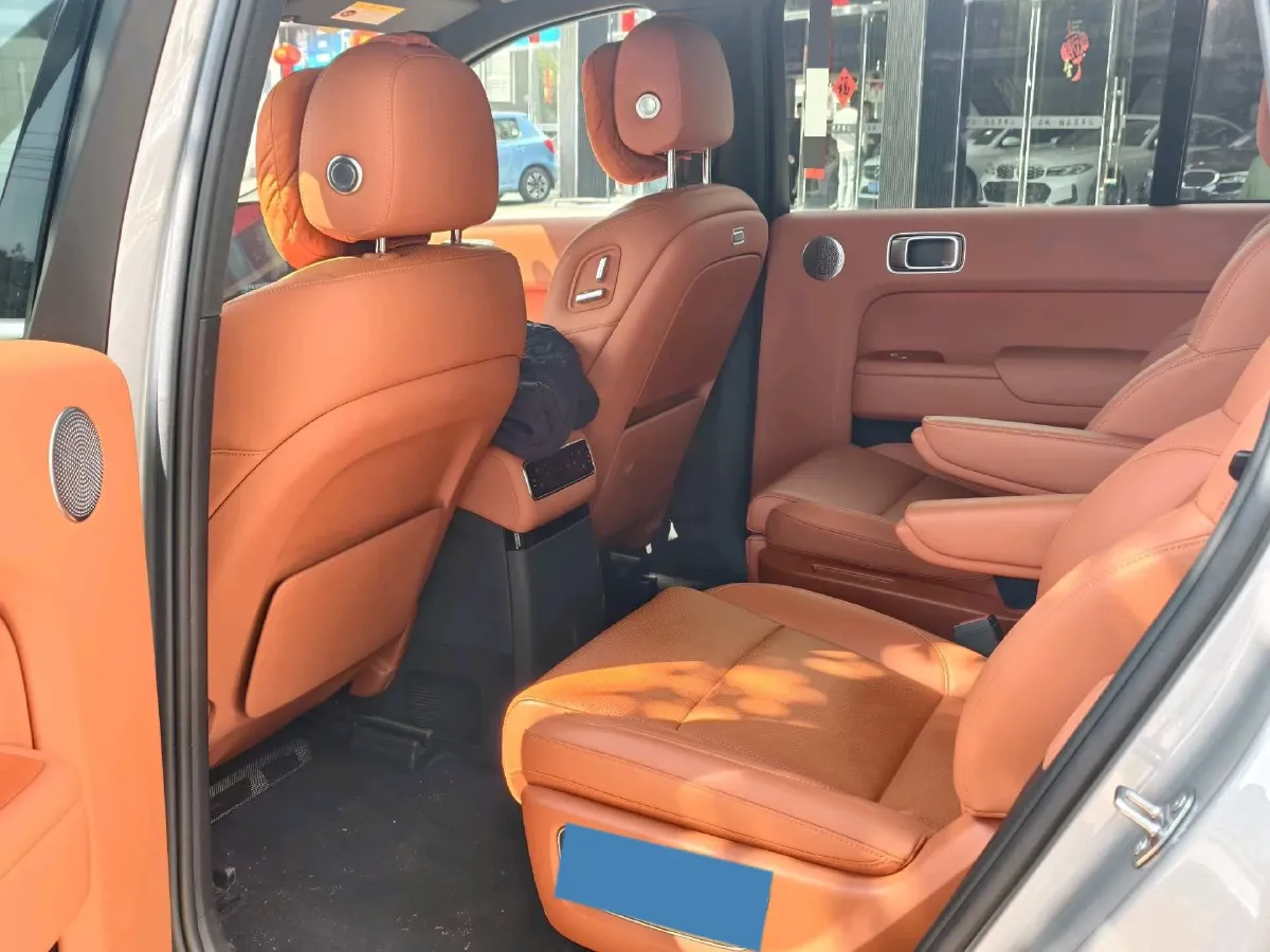 2024 Li L9 Range Extended 154HP REEV 52.3KWH,autocango,china used car exporter,china ev exporter,chinese used car exporter,chinese used ev exporter