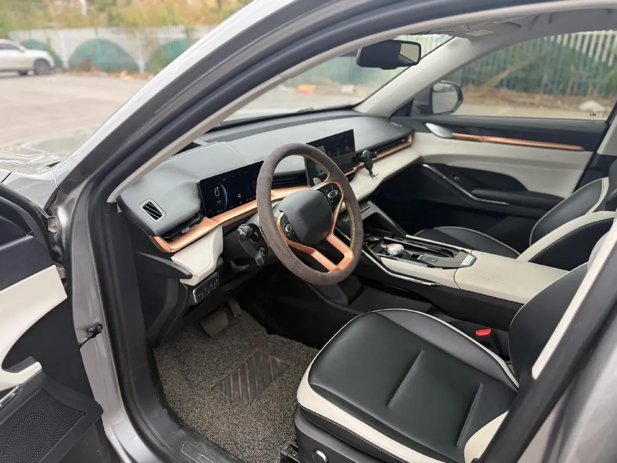 2021 Haval H6 1.5T 169HP L4 7DCT,autocango,china used car exporter,china ev exporter,chinese used car exporter,chinese used ev exporter