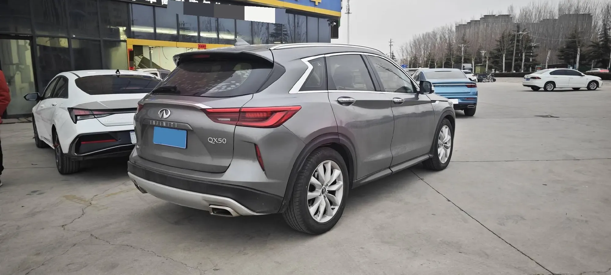 2018 Jeep Grand Commander 2.0T 265HP L4 9AT,autocango,china used car exporter,china ev exporter,chinese used car exporter,chinese used ev exporter