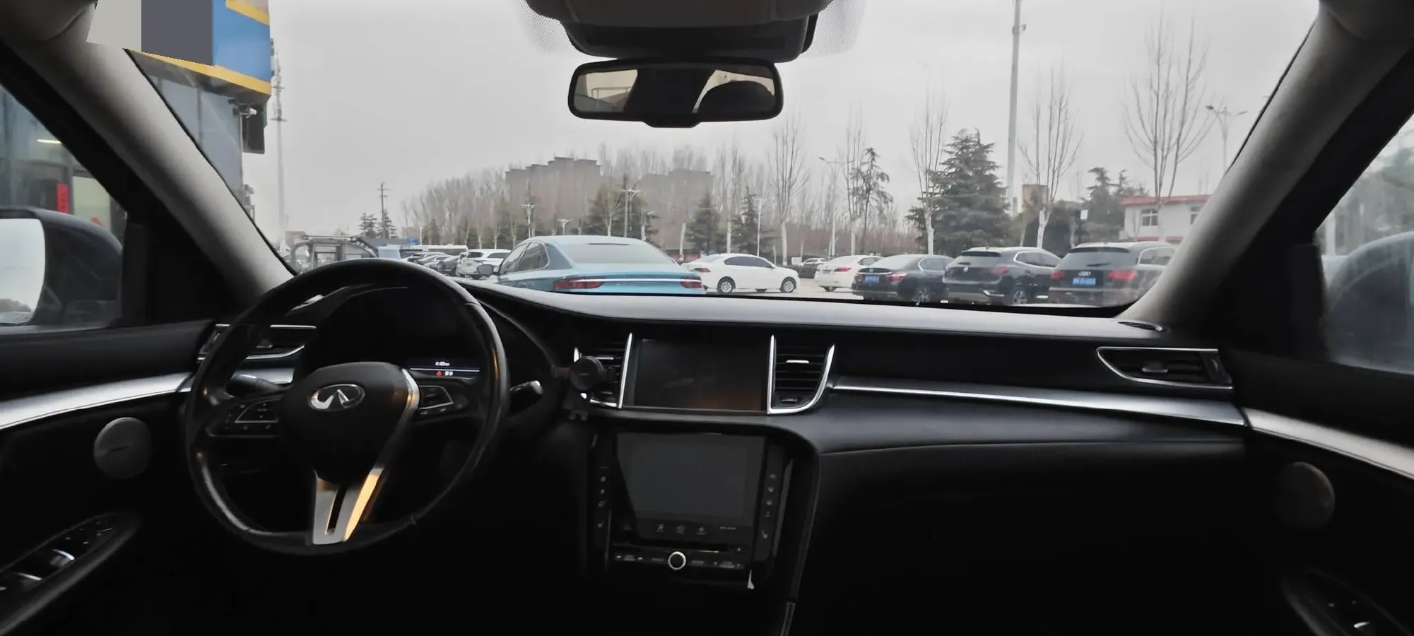 2018 Jeep Grand Commander 2.0T 265HP L4 9AT,autocango,china used car exporter,china ev exporter,chinese used car exporter,chinese used ev exporter