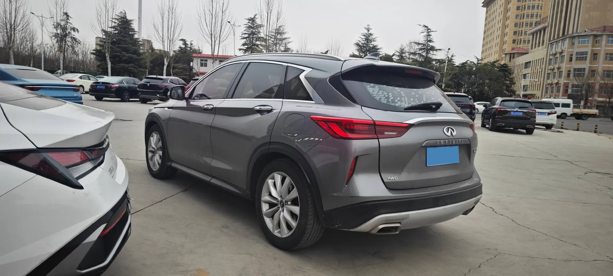 2018 Jeep Grand Commander 2.0T 265HP L4 9AT,autocango,china used car exporter,china ev exporter,chinese used car exporter,chinese used ev exporter