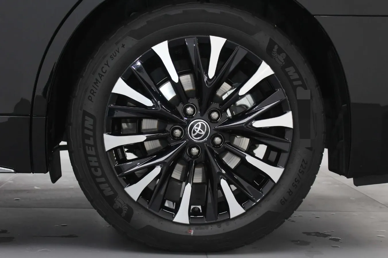 2024 Toyota Alphard 2.5L 190HP L4 E-CVT Hybrid,autocango,china used car exporter,china ev exporter,chinese used car exporter,chinese used ev exporter