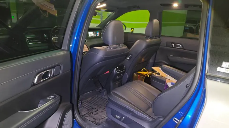 2020 Li ONE Range Extended 131HP REEV 40.5KWH,autocango,china used car exporter,china ev exporter,chinese used car exporter,chinese used ev exporter