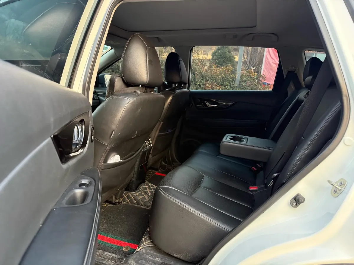 2020 Nissan X-Trail 2.0L 154HP L4 CVT,autocango,china used car exporter,china ev exporter,chinese used car exporter,chinese used ev exporter