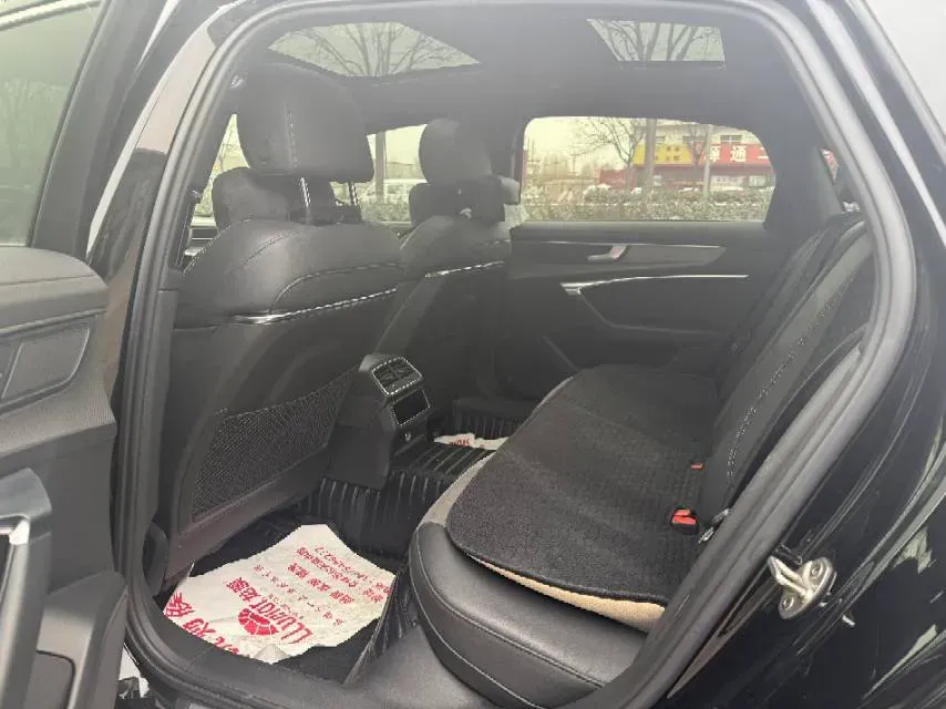 2021 Audi A6L 2.0T 224HP L4 7DCT,autocango,china used car exporter,china ev exporter,chinese used car exporter,chinese used ev exporter