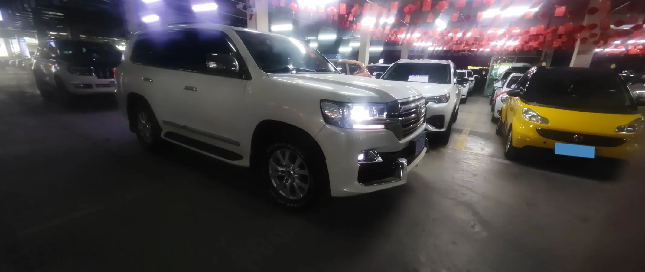 2015 Toyota Land Cruiser 4.6L 310HP V8 6AT,autocango,china used car exporter,china ev exporter,chinese used car exporter,chinese used ev exporter