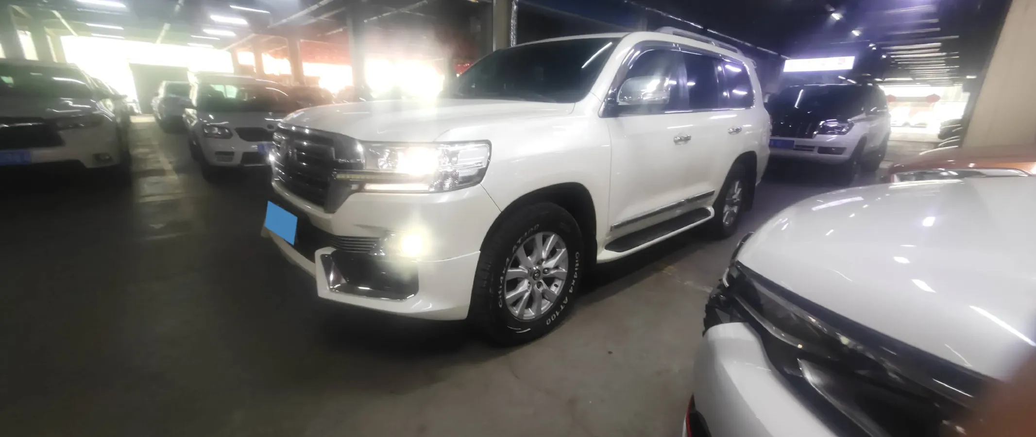 2015 Toyota Land Cruiser 4.6L 310HP V8 6AT,autocango,china used car exporter,china ev exporter,chinese used car exporter,chinese used ev exporter