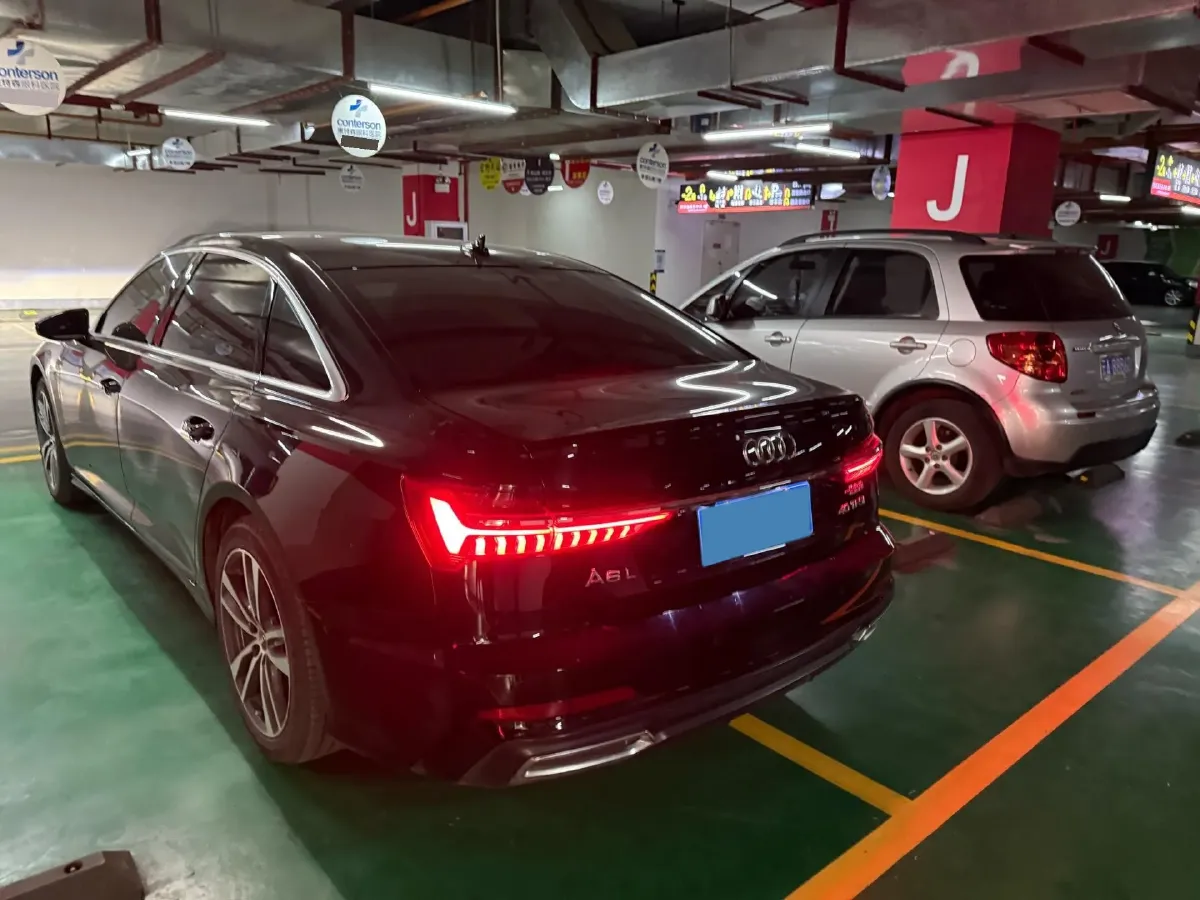 2020 Audi A6L 2.0T 190HP L4 7DCT,autocango,china used car exporter,china ev exporter,chinese used car exporter,chinese used ev exporter