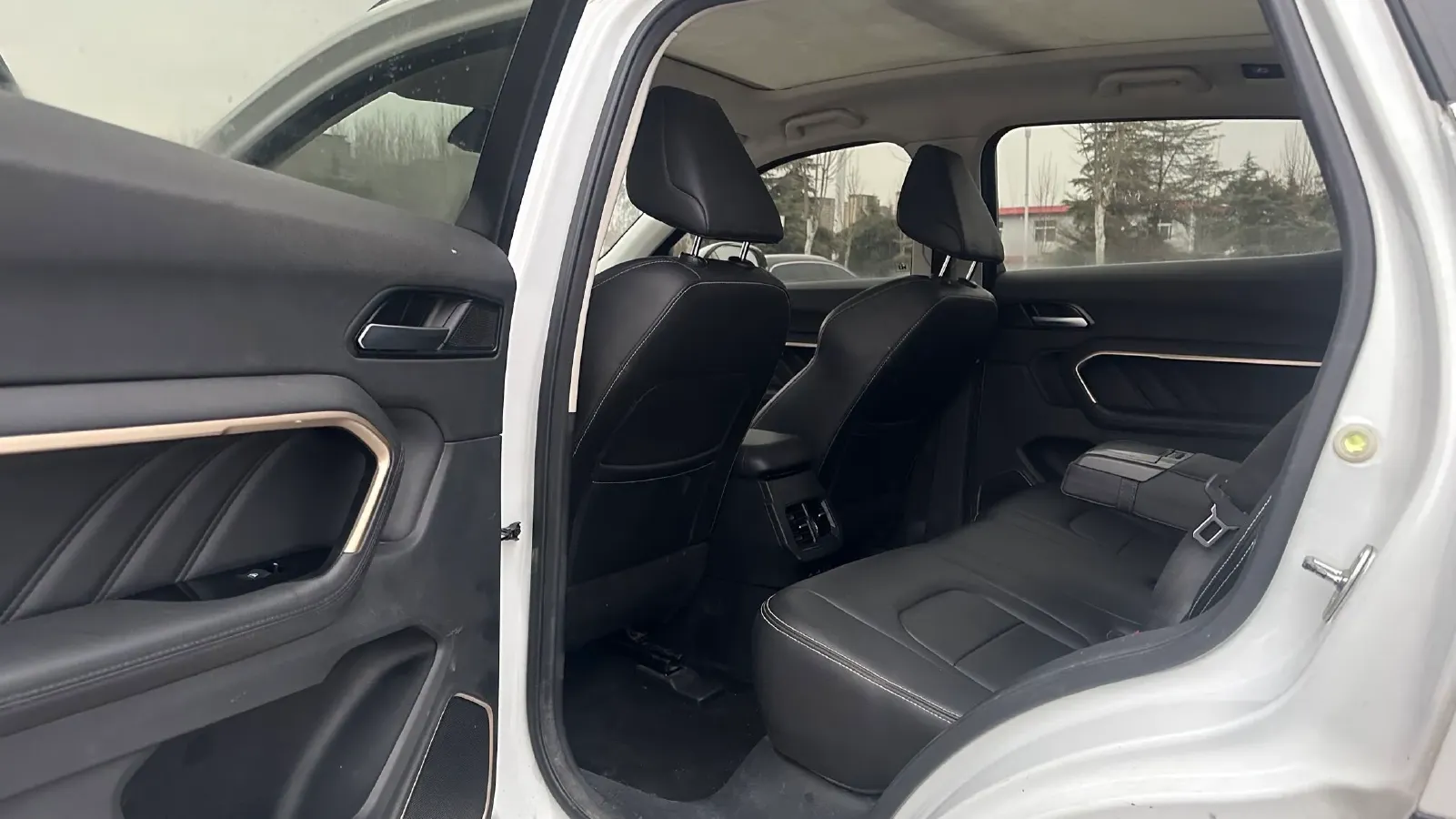 2018 Haval H6 1.5T 169HP L4 7DCT,autocango,china used car exporter,china ev exporter,chinese used car exporter,chinese used ev exporter